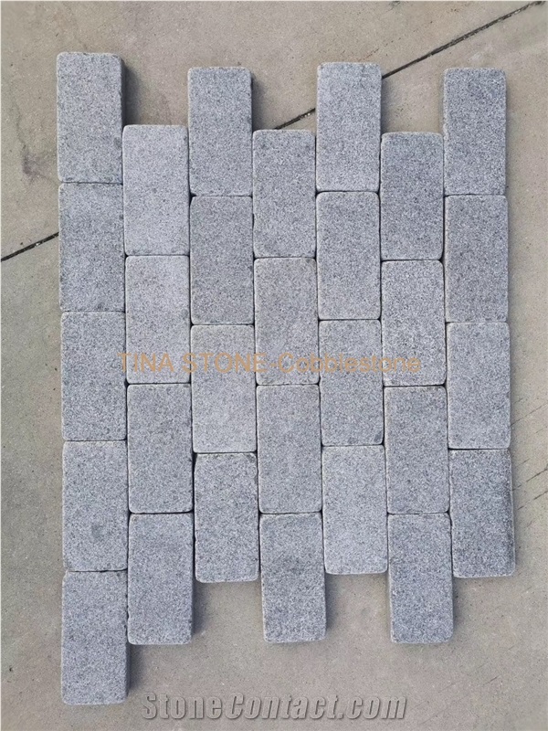Cobble Stone Natural Split Granite Paver on Mesh