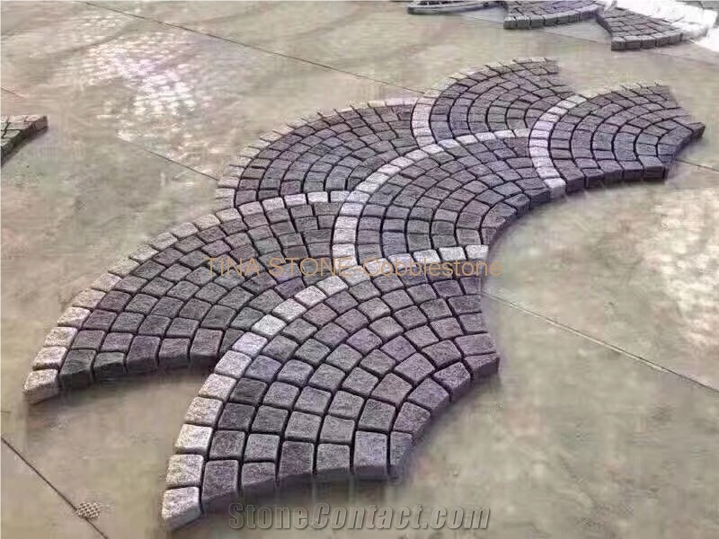 Cobble Stone Natural Split Granite Paver on Mesh