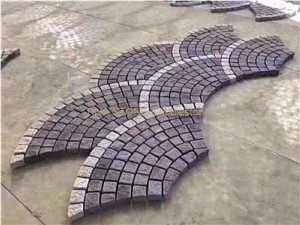 Cobble Stone Natural Split Granite Paver on Mesh