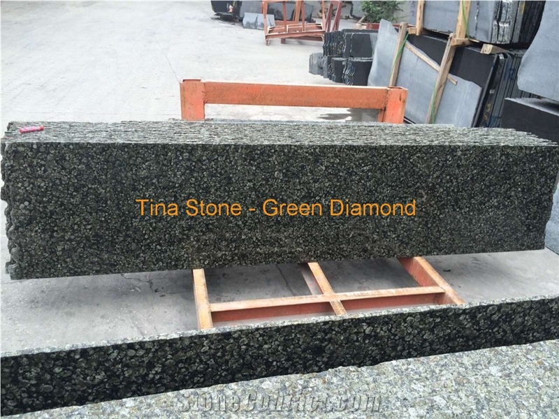 Green Diamond Grinite Tileds Slabs Wall Covering