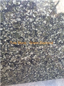 Green Diamond Grinite Tileds Slabs Wall Covering
