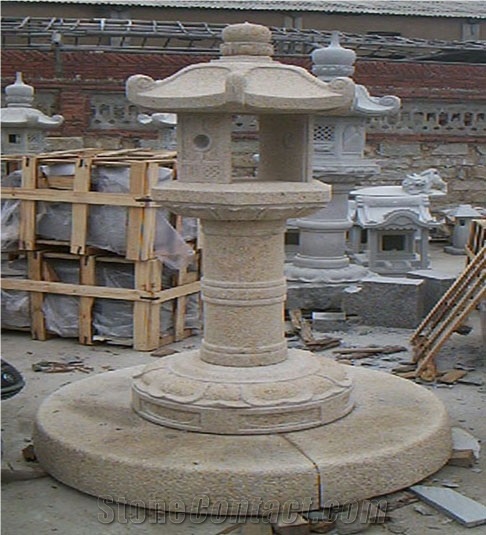 Yellow Granite Sculpture Garden Statues Handcarved