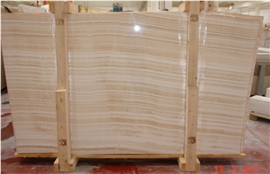 Ivory Onyx Vein Cut