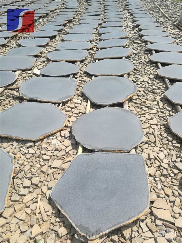 Gray Basalt Random Flagstone Basalt/Crazy Pavers