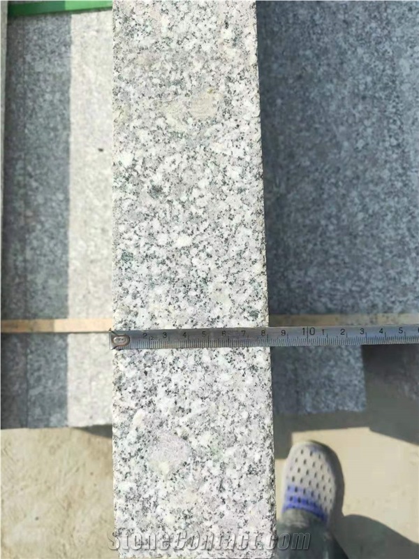 Grey Granite Kerbbstones Flamed