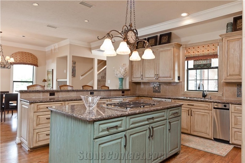 Copper Silk Granite Tiles & Slabs