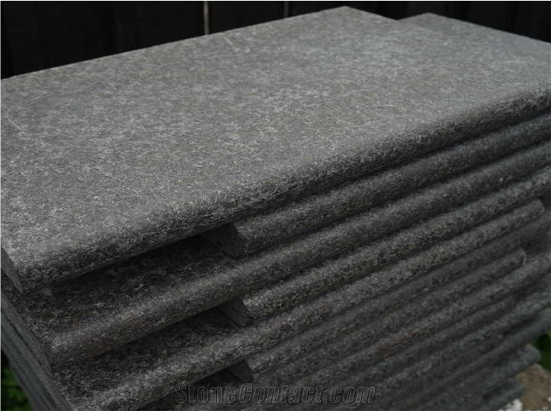 Pool Coping G684,Black Basalt,Flamed with Bullnose
