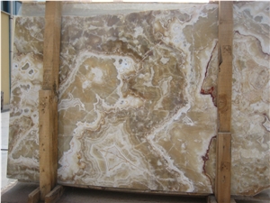 Honey Onyx Tiles & Slabs