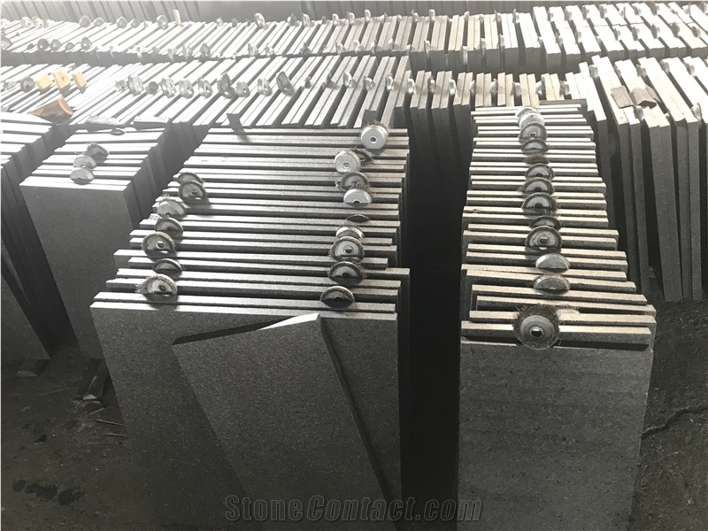 China New G684 Black Basalt Flamed Floor Tiles