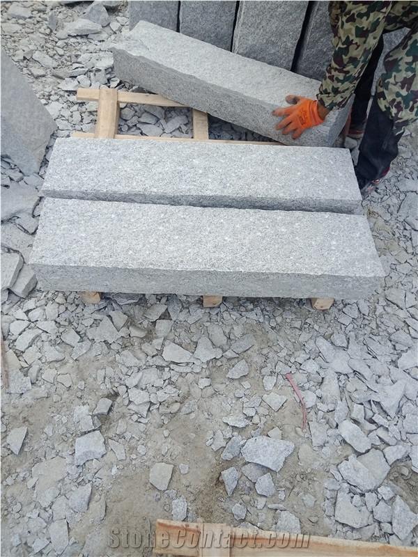 G603 Sesame White Rough Picked Pineappled Kerb