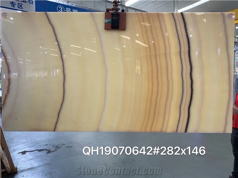 Onice Di Sicilia Della Cappuccino Solar Onyx Slab