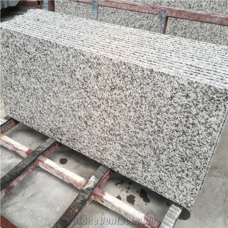 Barre Grey Granite Peninsula Counter Tops