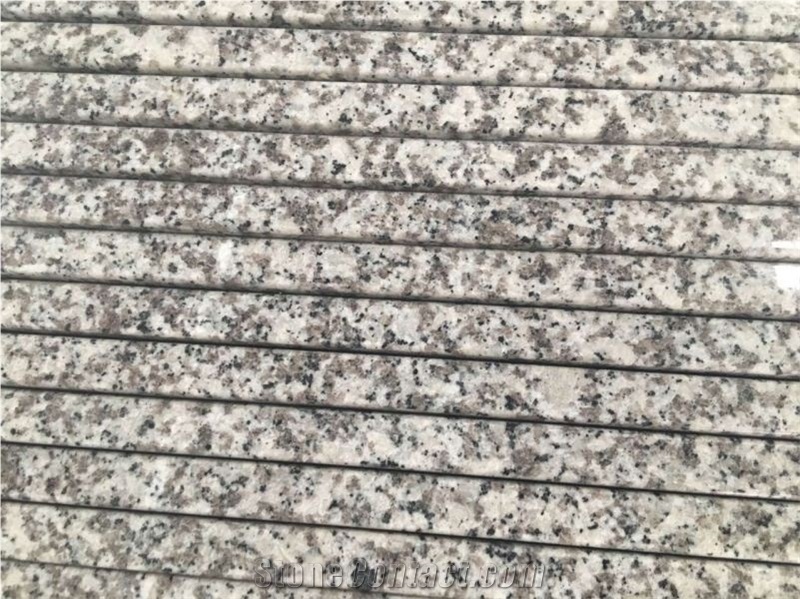 G439 Luna Pearl Granite Custom Kitchen Countertops