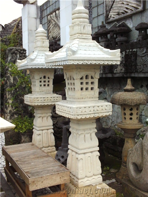 Patung Taman Basalt Garden Lantern