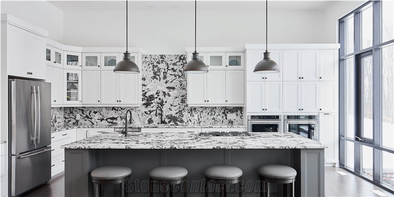 Alaska White Granite Kitchen Top and Backsplash