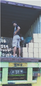 Candi Lava Stone Tiles, Pedra Hitam