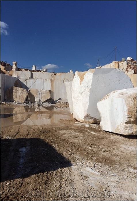 Bursa Kemalpasa Beige Marble Quarry Blocks