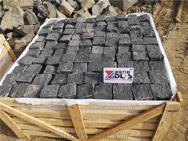 G684 Black Basalt Natural Cobble Stone Pavers Setts