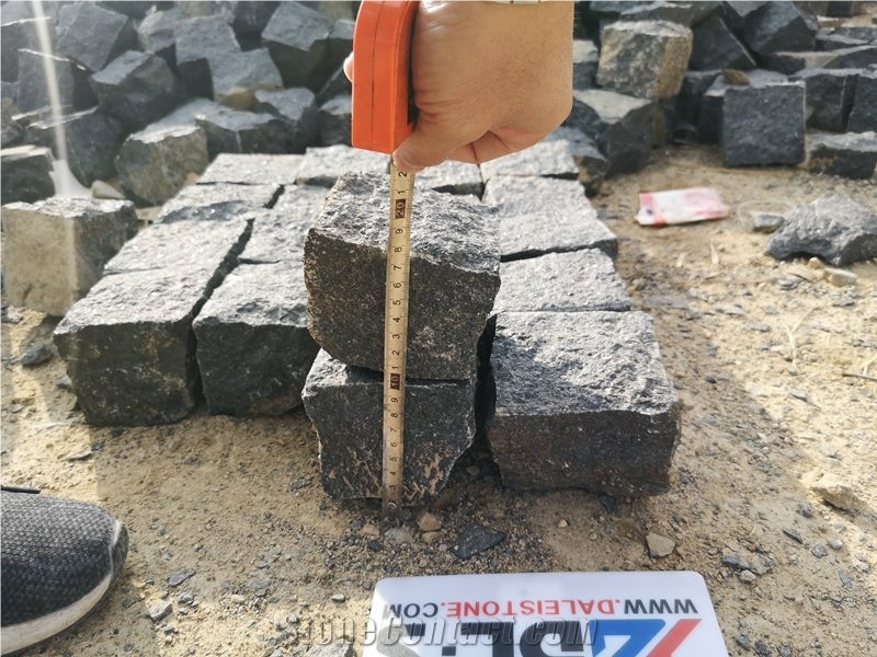 G684 Black Basalt Natural Cobble Stone Pavers Setts