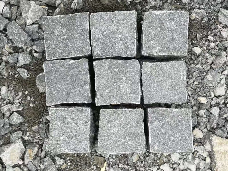 G684 Black Basalt Natural Cobble Stone Pavers Setts