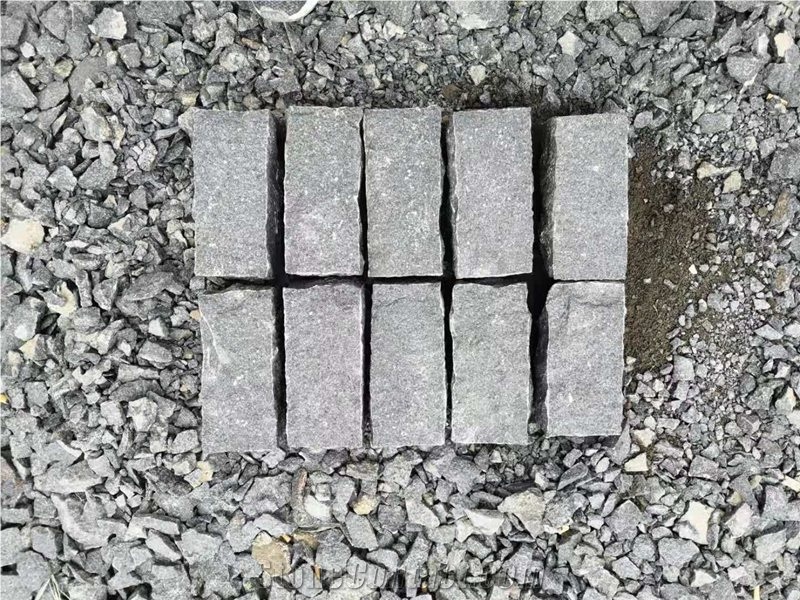 G684 Black Basalt Natural Cobble Stone Pavers Setts