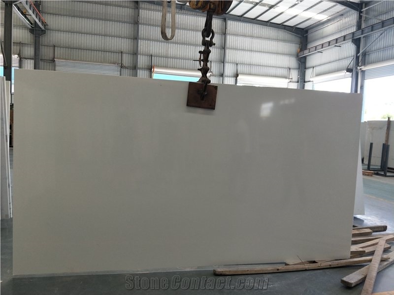 Pure White Quartz Stone Kitchen Slabs