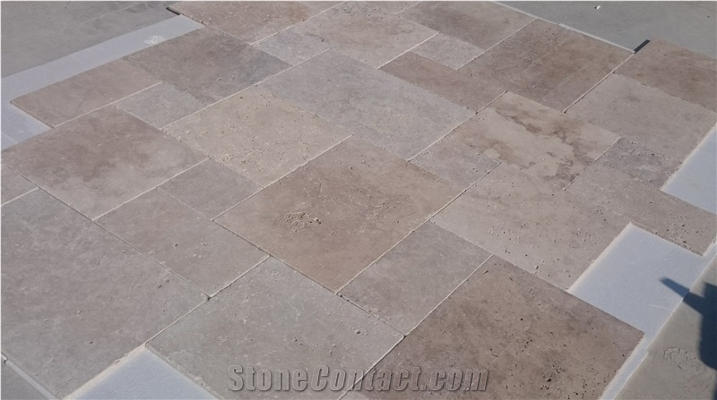 Tuscany Blend Travertine Tile 3 cm Tumbled Pattern