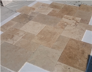 Tuscany Blend Travertine Tile 3 cm Tumbled Pattern