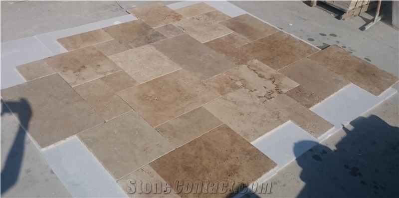 Tuscany Blend Travertine Tile 3 cm Tumbled Pattern