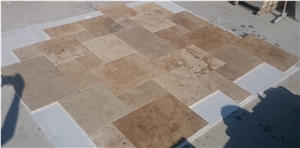 Tuscany Blend Travertine Tile 3 cm Tumbled Pattern
