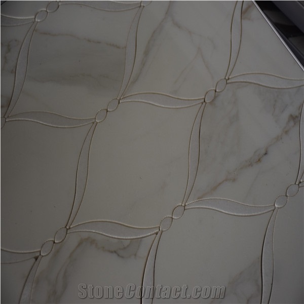 Calacatta Gold Marble W/Pearl Of Shell Lantern Mosaic Tile