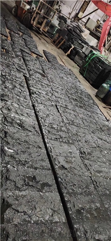 G654 Dark Grey Granite Natural Split Wall Panel