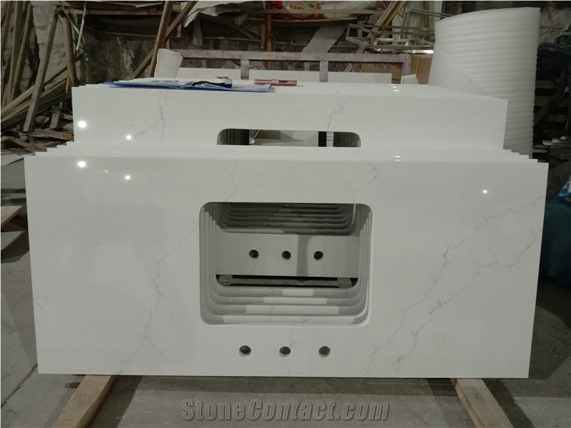 Cut-To-Size Calacatta Quartz Kitchen Countertops