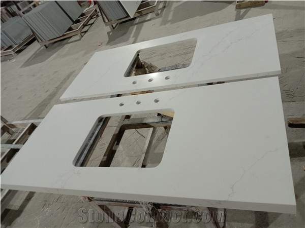 Polished White Calacatta Quartz Countertop