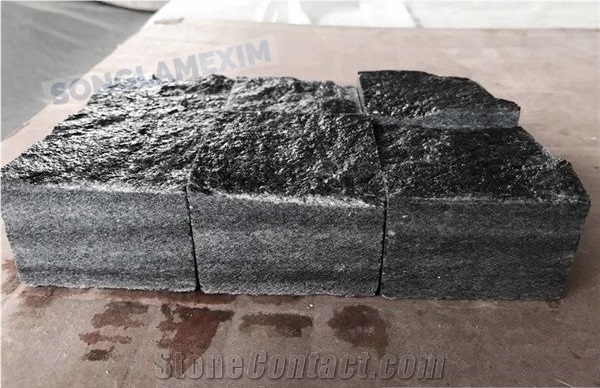 Split Surface Grey Marble Cobblestone