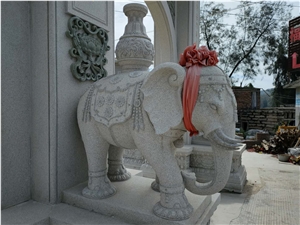 Carving and Cutting Animal Landscape Sculptures