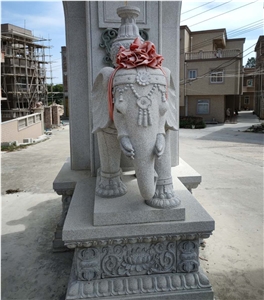 Carving and Cutting Animal Landscape Sculptures