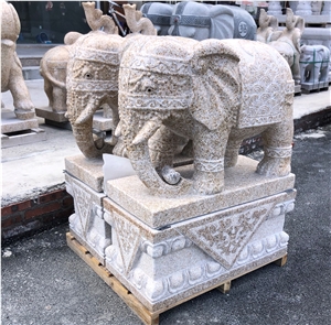 Natural Golden Granite Home Animal Sculptures