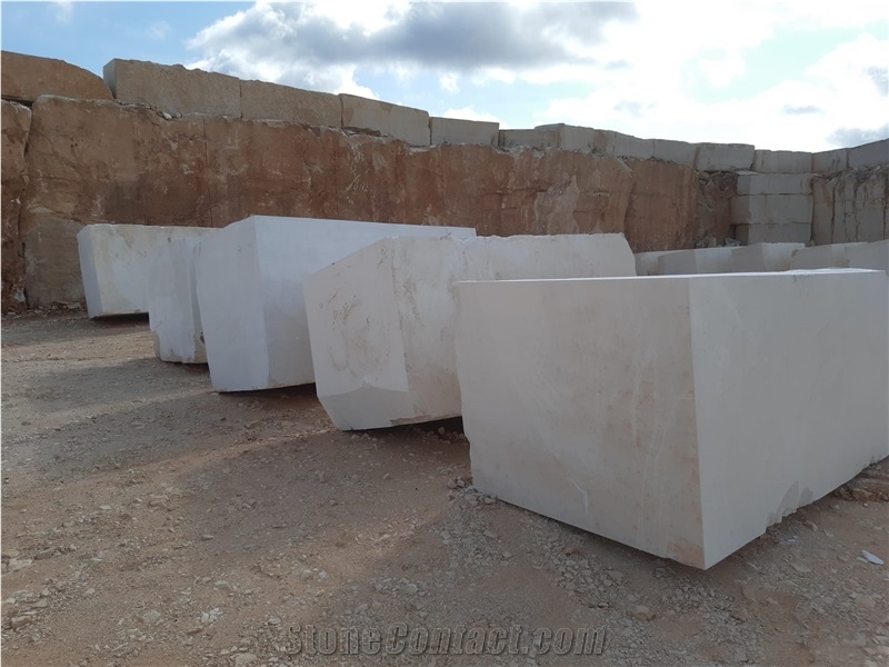 Moca Creme Fine Grain Limestone Blocks
