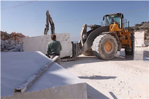 Calacatta Crestola Marble Blocks