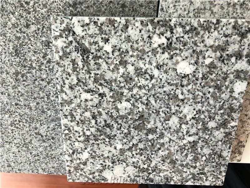 China Padang White G623 New Granite Slabs & Tiles