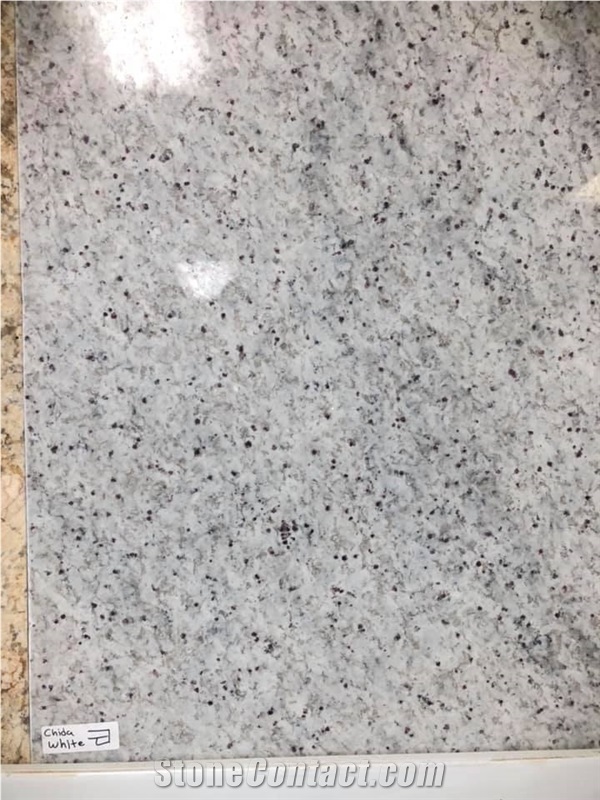 Chida/Swan White Granite Slabs Tiles