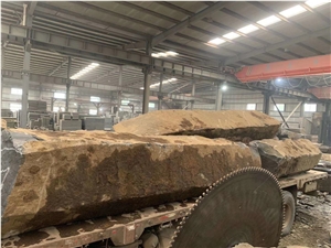 China G684 Black Basalt Natural Stone Columns