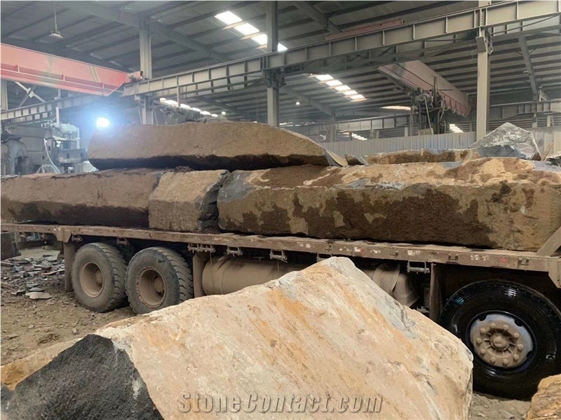 China G684 Black Basalt Natural Stone Columns