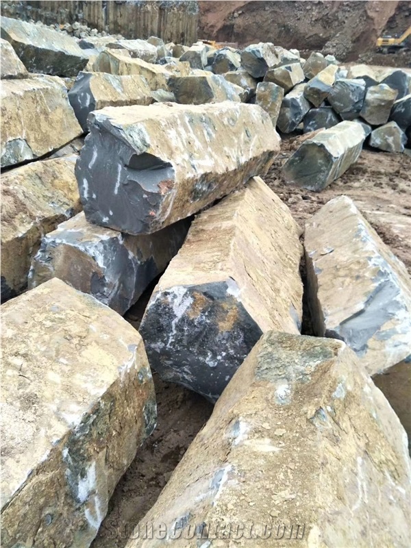 China G684 Black Basalt Natural Stone Columns