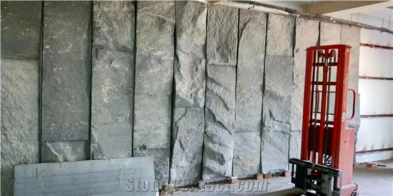 China Hainan Black Basalt Tiles Natural Wall Cladding