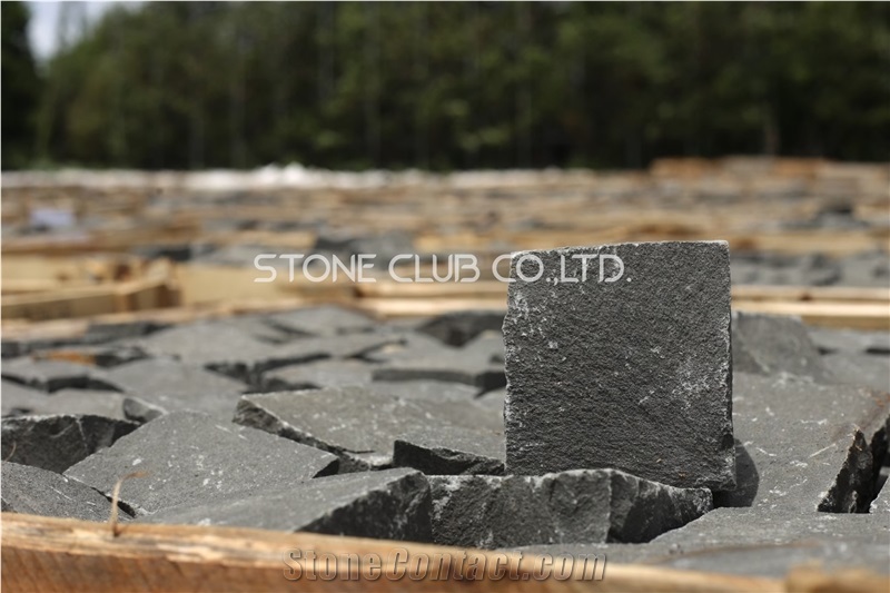 Cobblestone Black Basalt Cube Stone