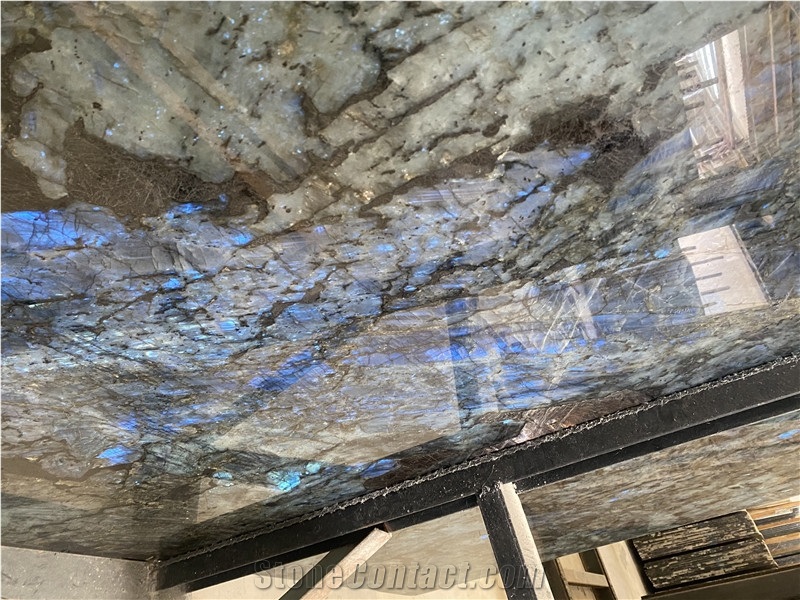 Beautiful Blue Labradorite Granite for Table Top