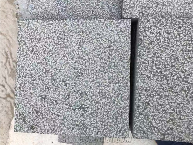 China Absolutely Black Color Granite Cobble Stone