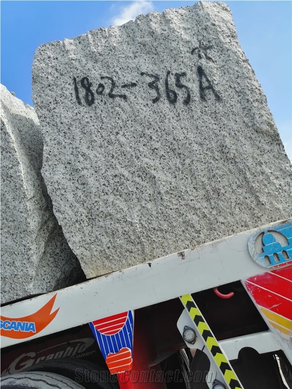 White Granite Blocks, Bianco Halayeb Granite Blocks